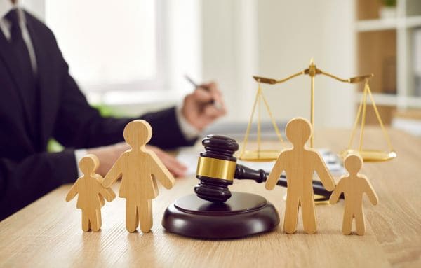 Guarda Legal en Bolivia: ¿Condición Necesaria para Solicitar Asistencia Familiar?